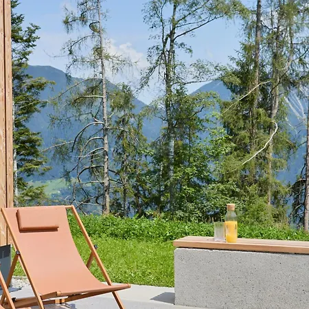 Dom wakacyjny Hus154 - Privates Design-Chalet Mit Eigener Sauna Im Brandnertal - 120 M' Fuer Bis Zu 7 Personen *